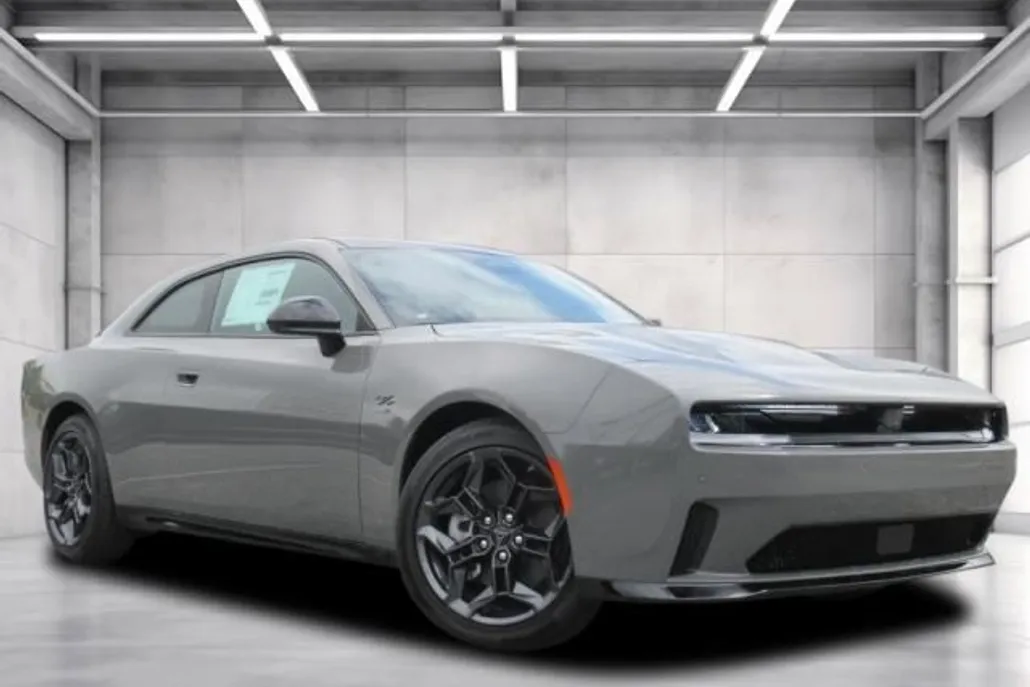 2025 Dodge Charger R/T photo 1