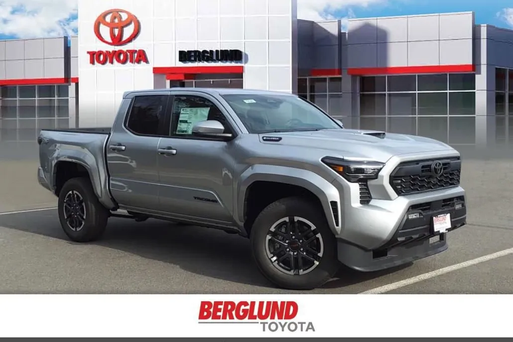 2025 Toyota Tacoma TRD Sport photo 1