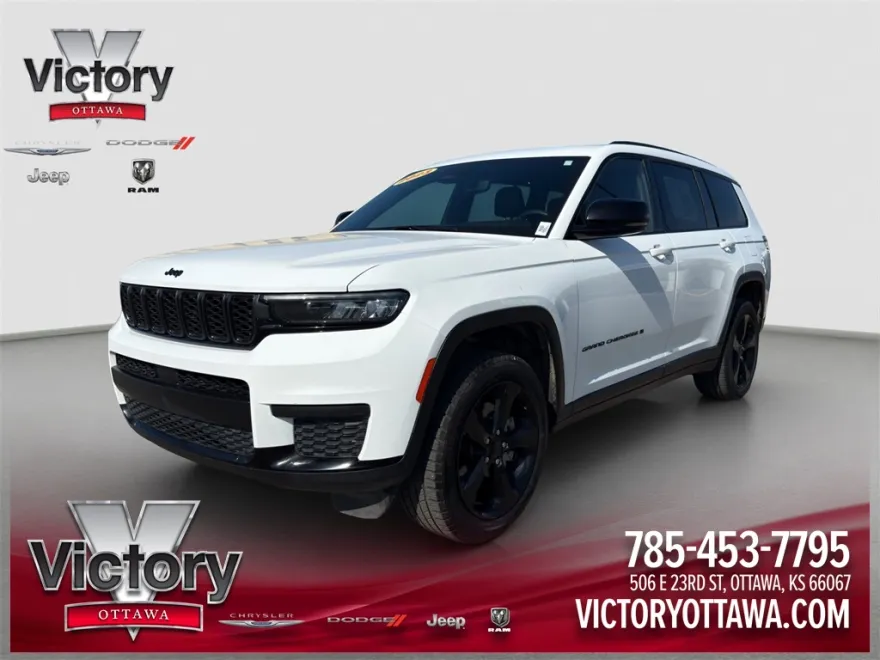 2023 Jeep Grand Cherokee Laredo Altitude photo 1