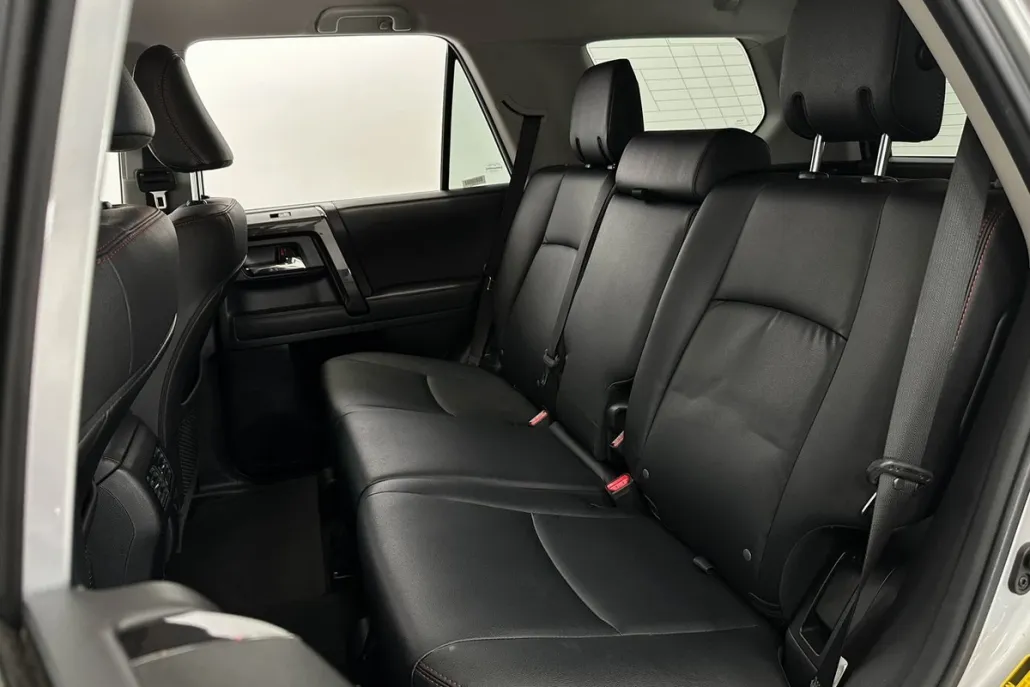 2024 Toyota 4Runner TRD Off-Road Premium photo 1