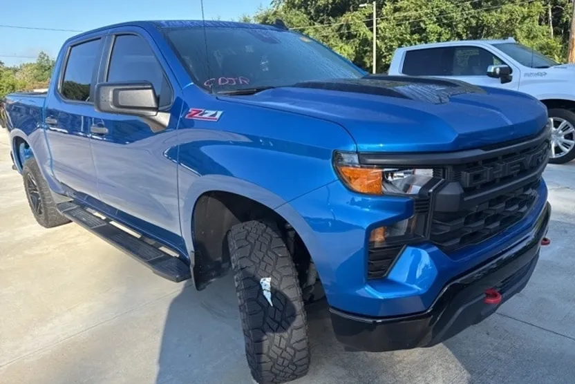 2022 Chevrolet Silverado 1500 Custom Trail Boss photo 1