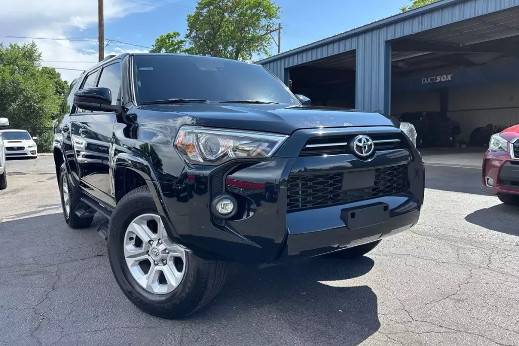2022 Toyota 4Runner SR5 photo 1