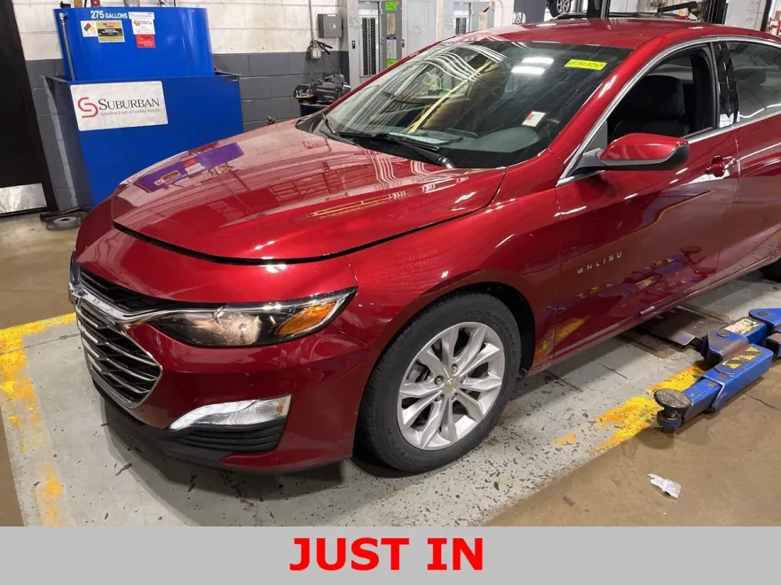 2019 Chevrolet Malibu 1LT photo 1