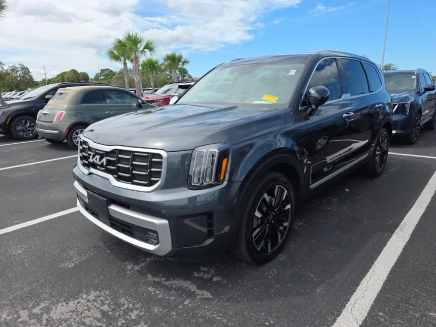 2024 Kia Telluride SX photo 1