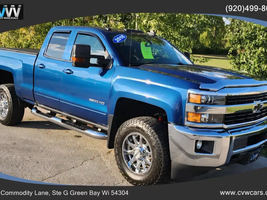 2016 Chevrolet Silverado 2500HD LT photo 1