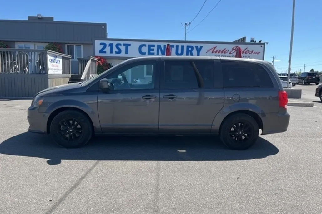 2019 Dodge Grand Caravan GT photo 1