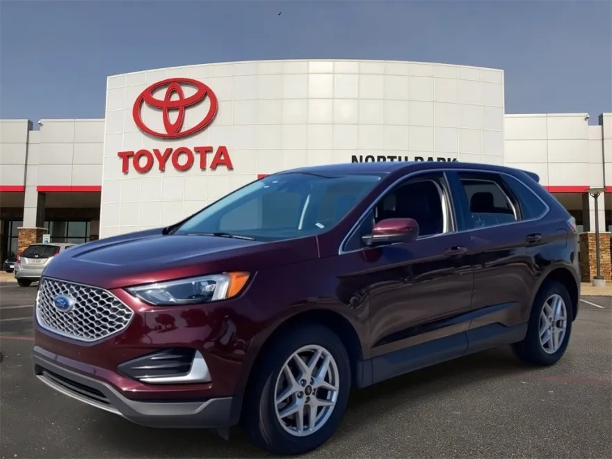 2024 Ford Edge SEL photo 1