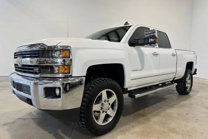 2017 Chevrolet Silverado 2500HD LTZ photo 1
