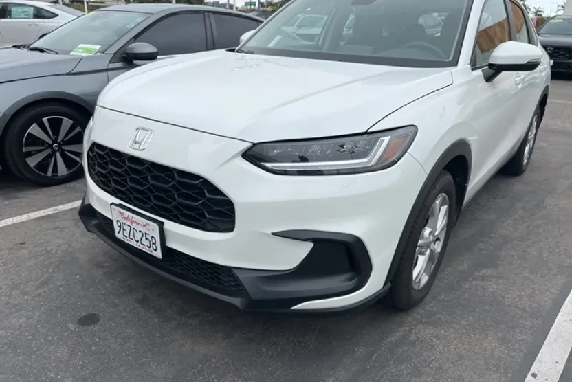2023 Honda HR-V LX photo 1