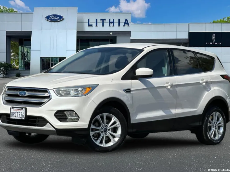 2017 Ford Escape SE photo 1