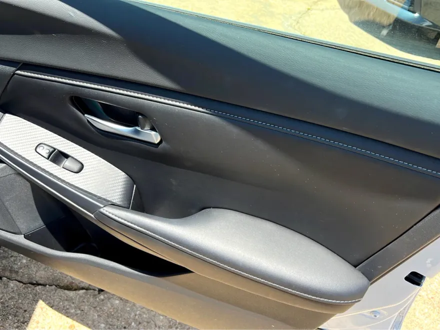 2022 Nissan Sentra SV photo 17