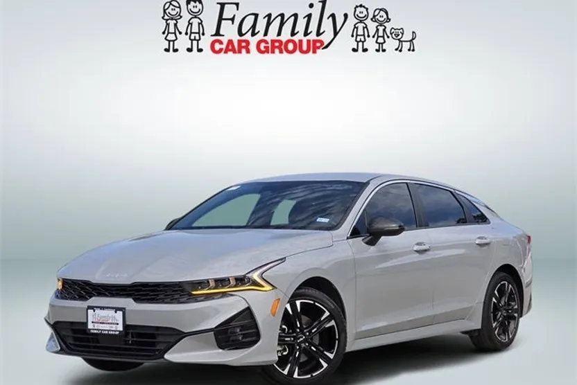 2024 Kia K5 GT-Line photo 1