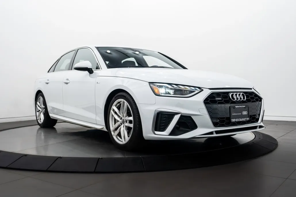 2021 Audi A4 S line Premium Plus photo 1