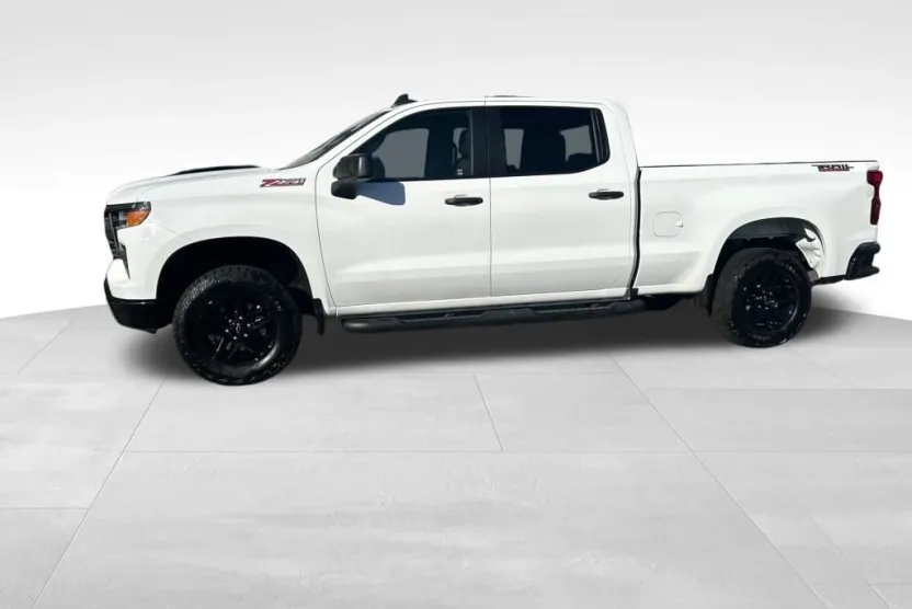 2024 Chevrolet Silverado 1500 Custom Trail Boss photo 1