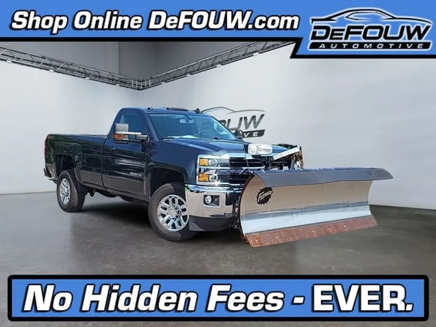 2018 Chevrolet Silverado 3500HD LT photo 1