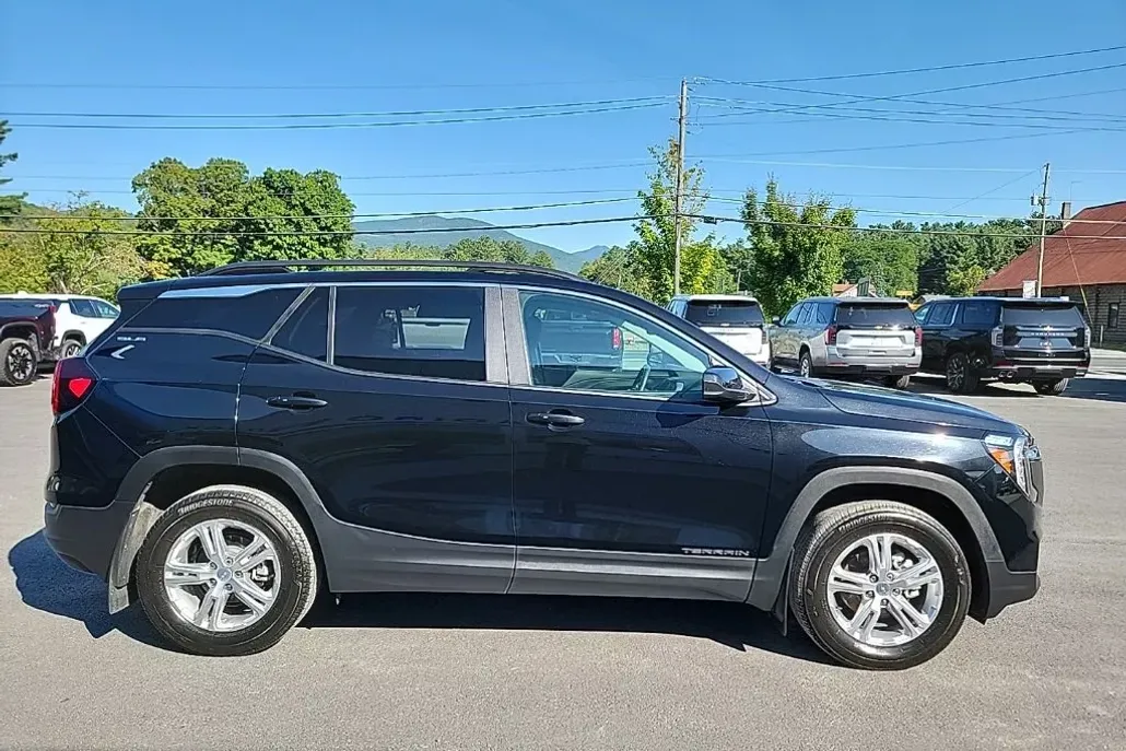 2022 Gmc Terrain SLE photo 1