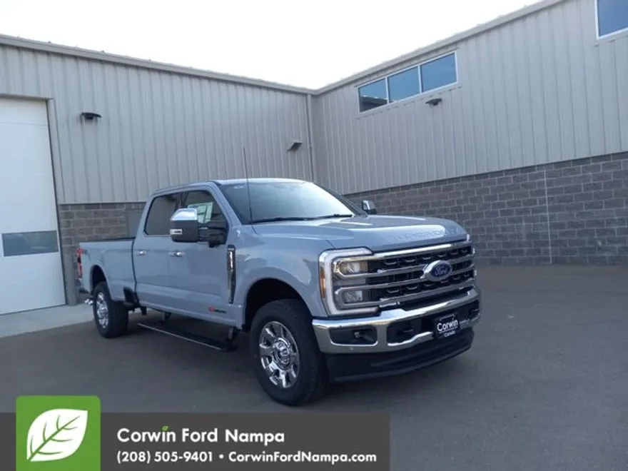 2025 Ford F-350 King Ranch photo 1
