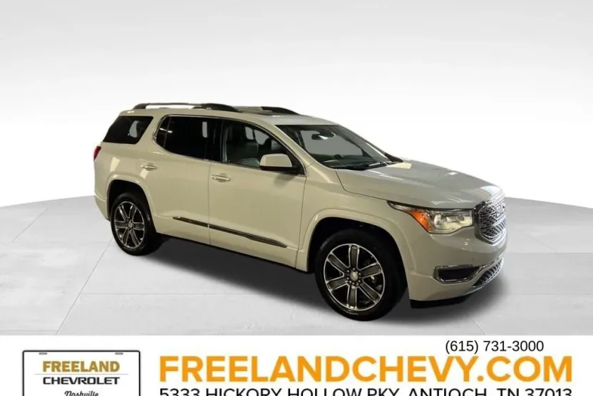2019 Gmc Acadia Denali photo 1