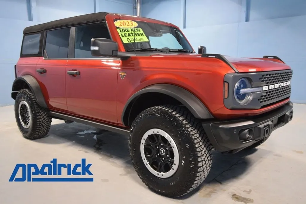 2023 Ford Bronco Badlands photo 1