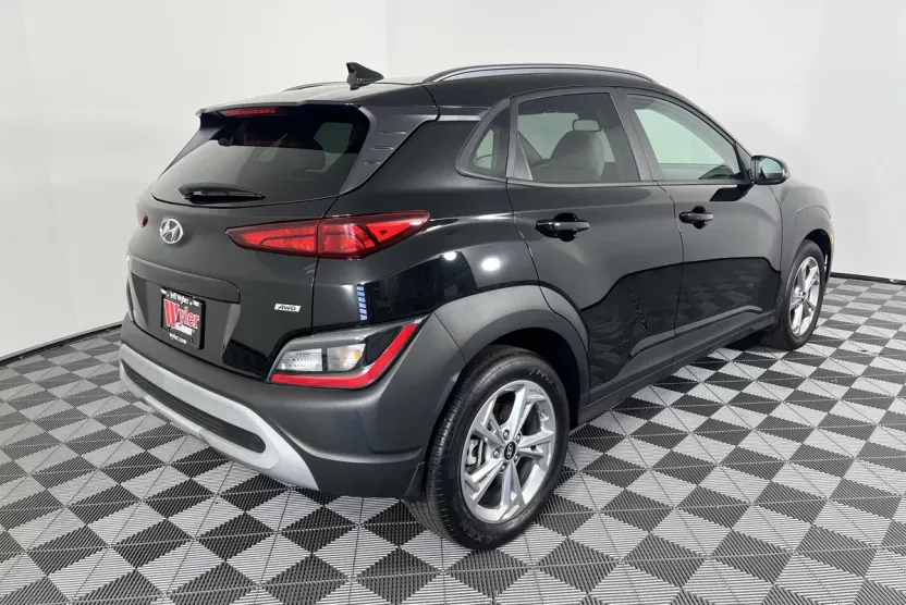 2023 Hyundai Kona SEL photo 1