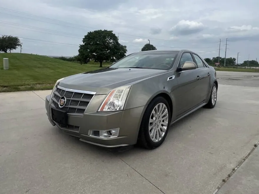 2011 Cadillac CTS Premium photo 1