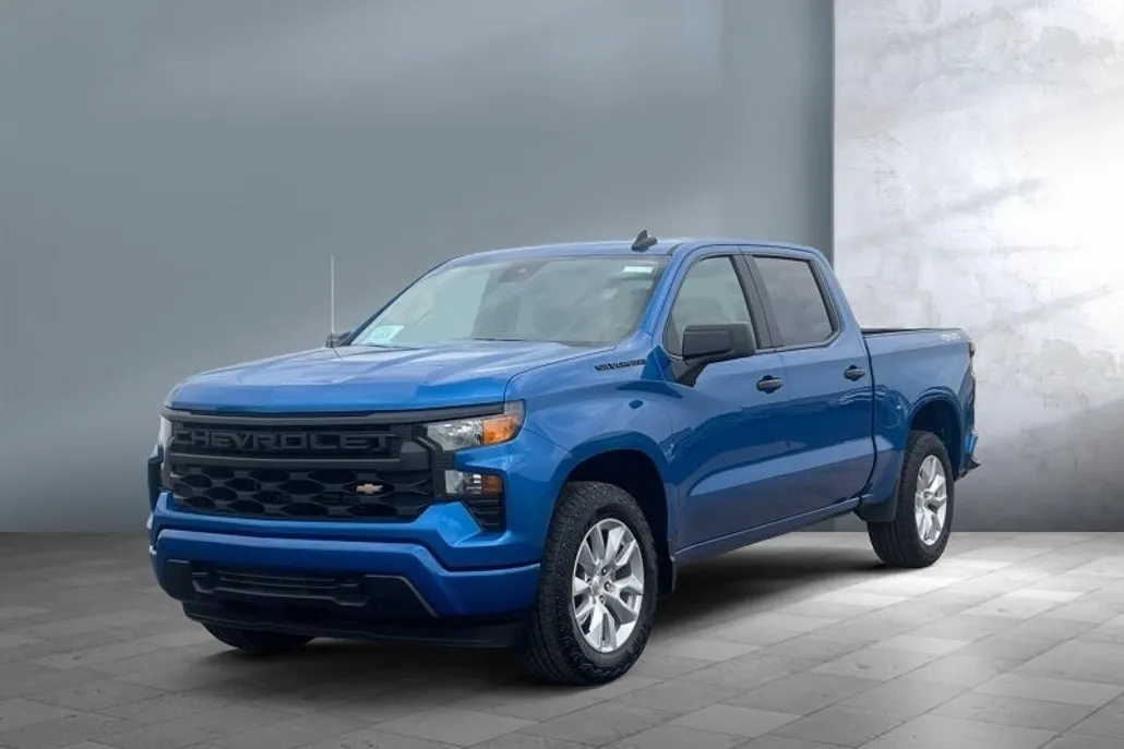 2022 Chevrolet Silverado 1500 Custom photo 1