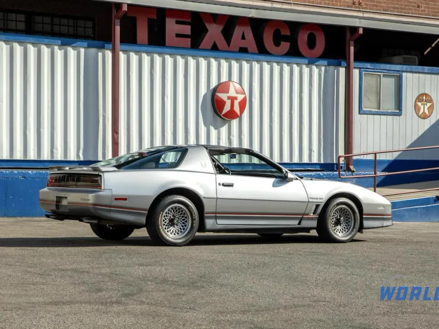 1985 Pontiac Firebird TRANS AM photo 1
