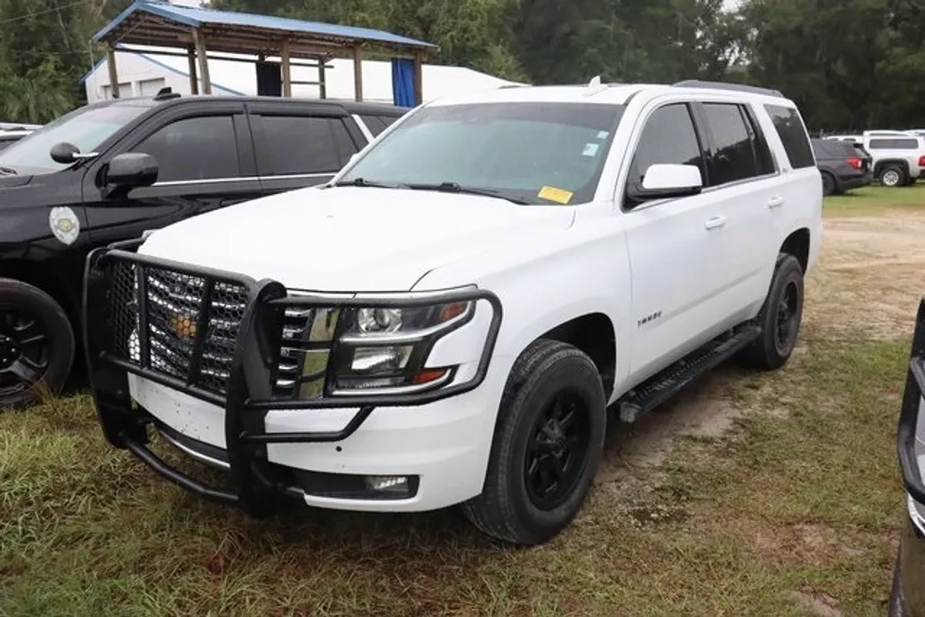 2019 Chevrolet Tahoe LT photo 1