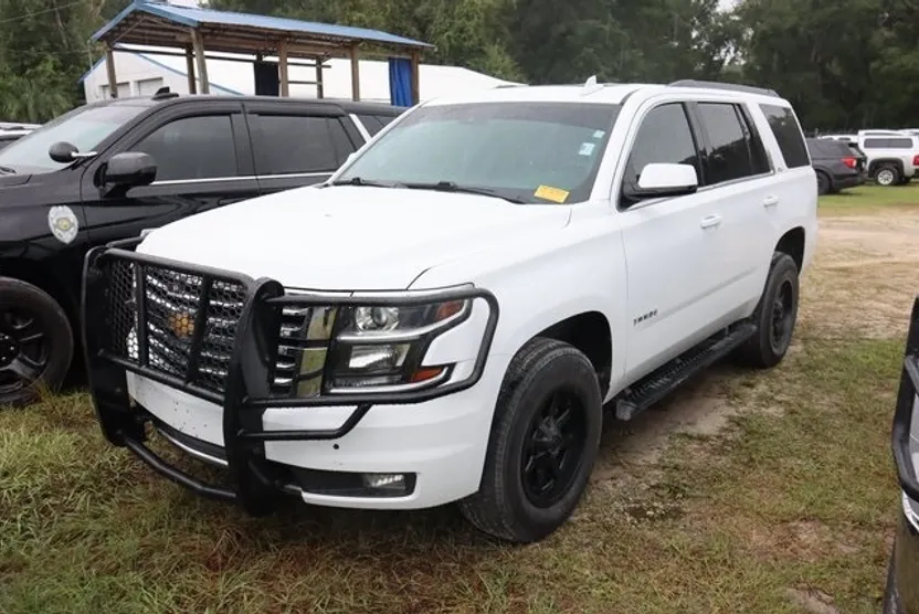2019 Chevrolet Tahoe LT photo 1