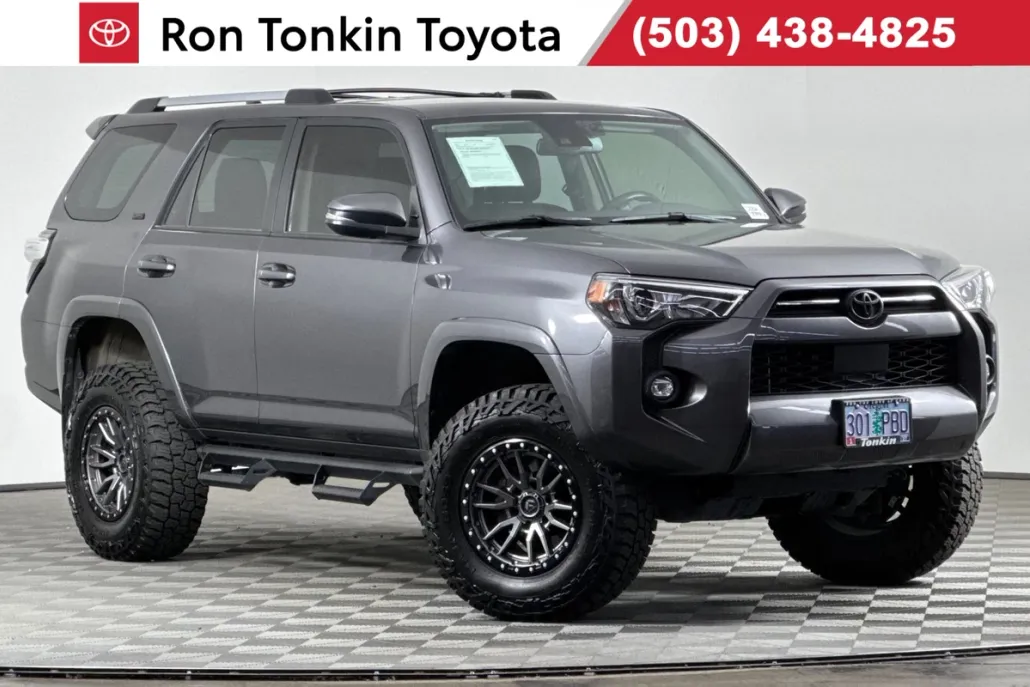 2023 Toyota 4Runner SR5 Premium photo 1