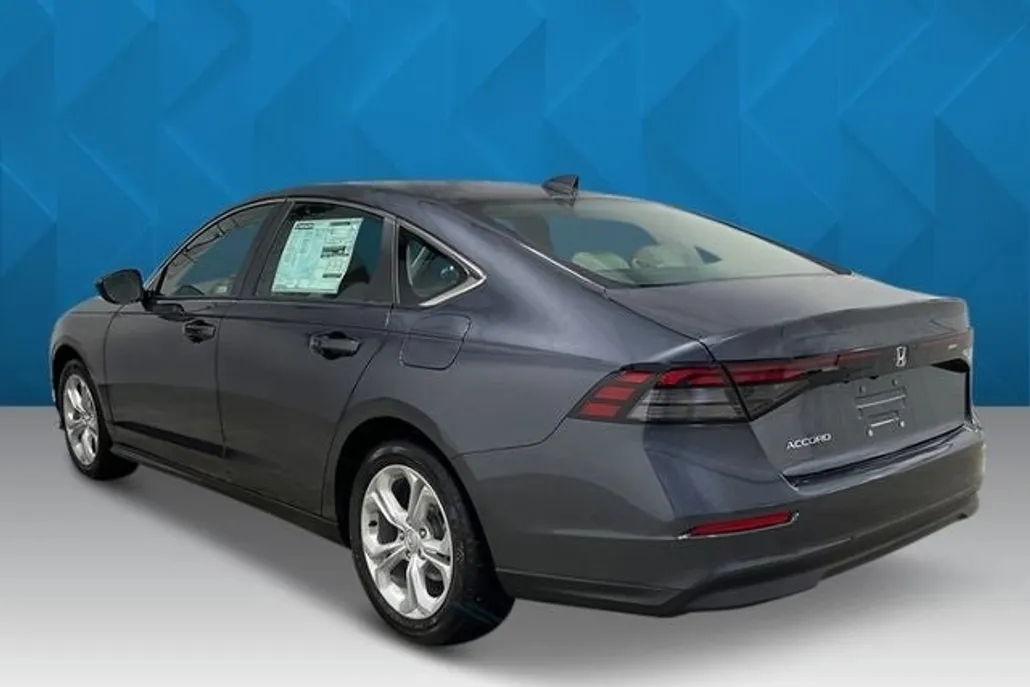 2025 Honda Accord LX photo 1
