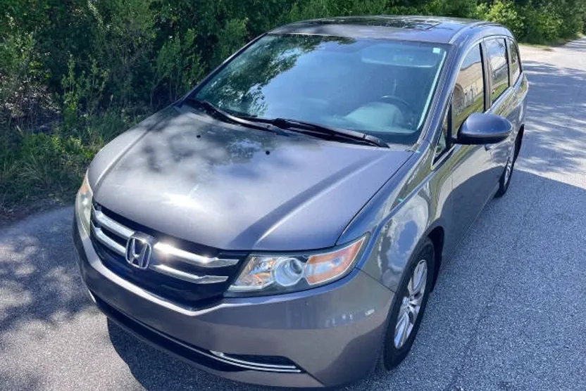 2015 Honda Odyssey EX-L photo 1