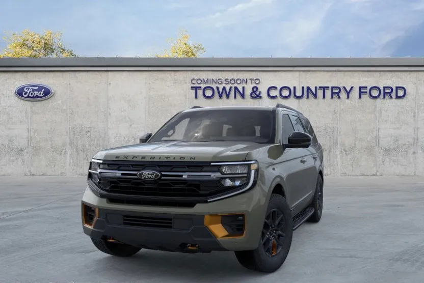 2025 Ford Expedition photo 1