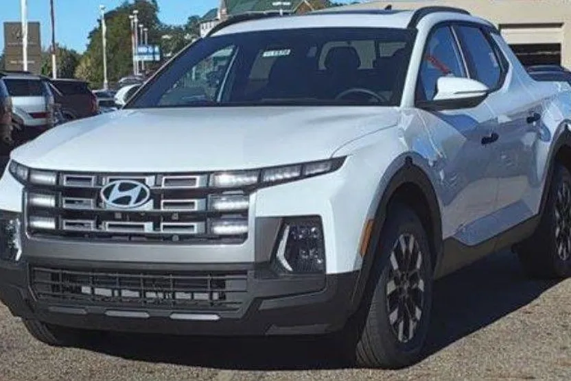 2025 Hyundai Santa Cruz SEL photo 1