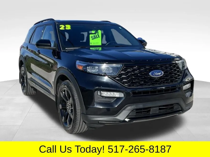 2023 Ford Explorer ST-Line photo 1