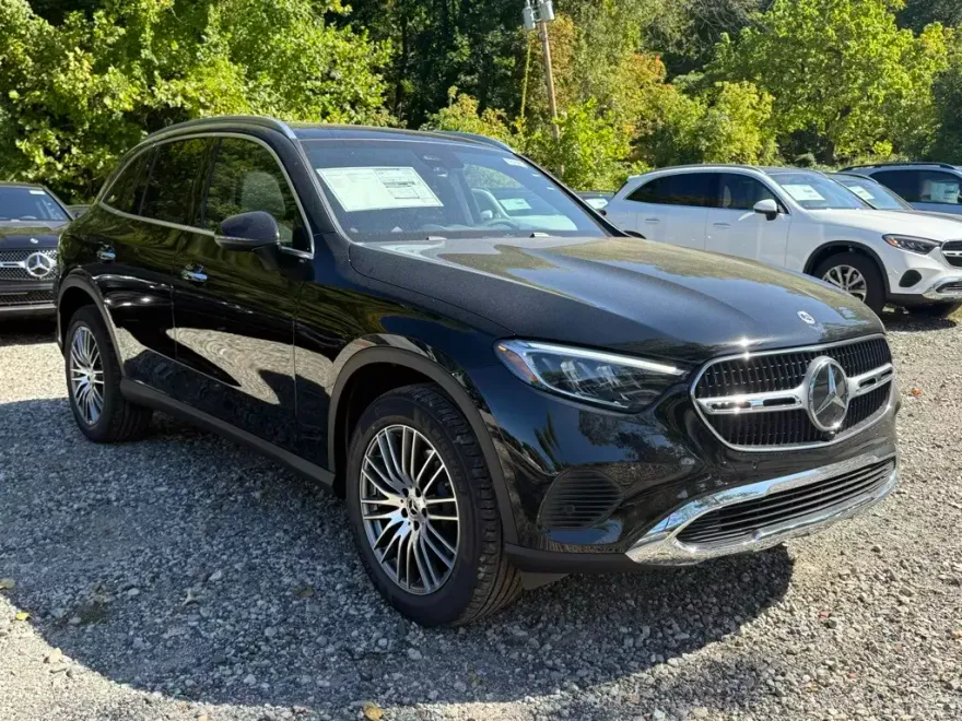 2026 Mercedes Benz GLC 300 4MATIC photo 1