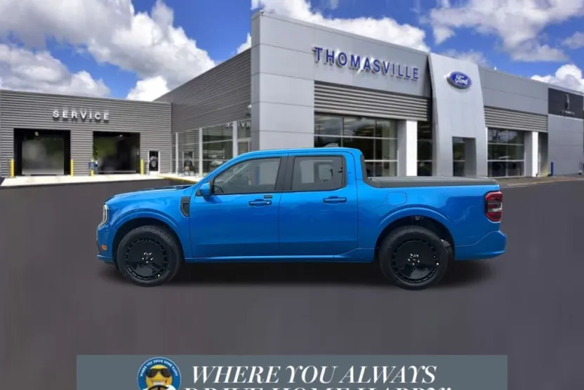 2025 Ford Maverick photo 1
