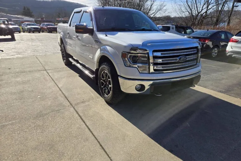2014 Ford F-150 Lariat photo 1