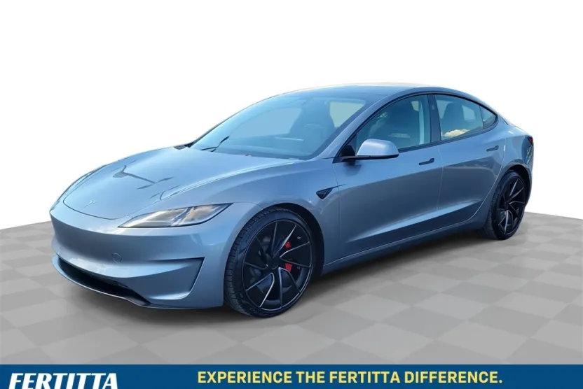 2024 Tesla Model 3 Performance All-Wheel Drive photo 1
