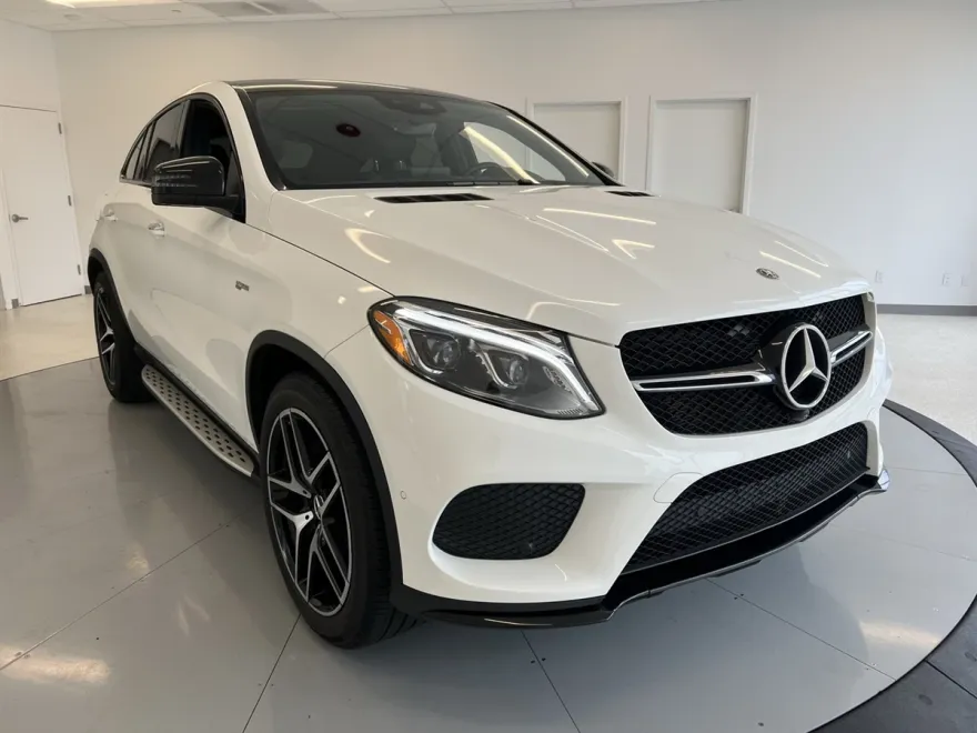 2019 Mercedes Benz GLE AMG 43 photo 1