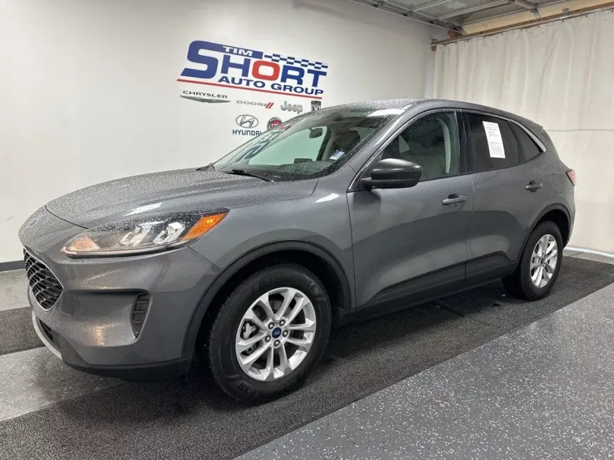 2022 Ford Escape SE Hybrid photo 1