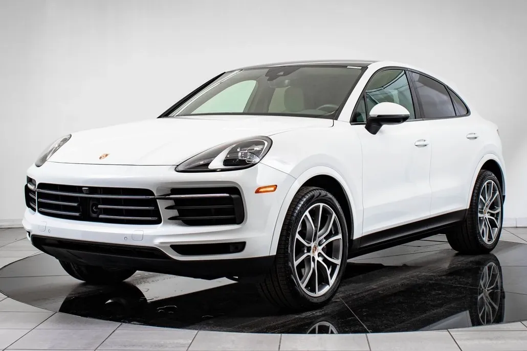 2023 Porsche Cayenne Coupe Platinum Edition photo 1