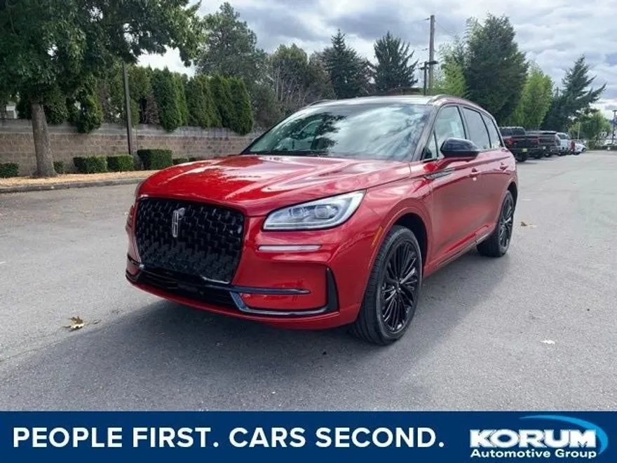 2025 Lincoln Corsair Grand Touring photo 1