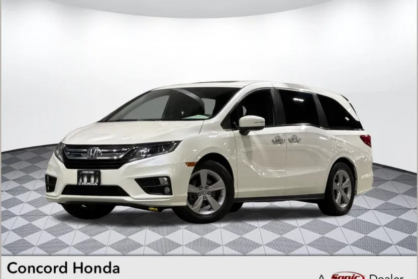2019 Honda Odyssey EX-L photo 1