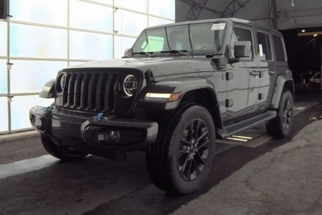 2021 Jeep Wrangler Unlimited Sahara High Altitude 4xe photo 1