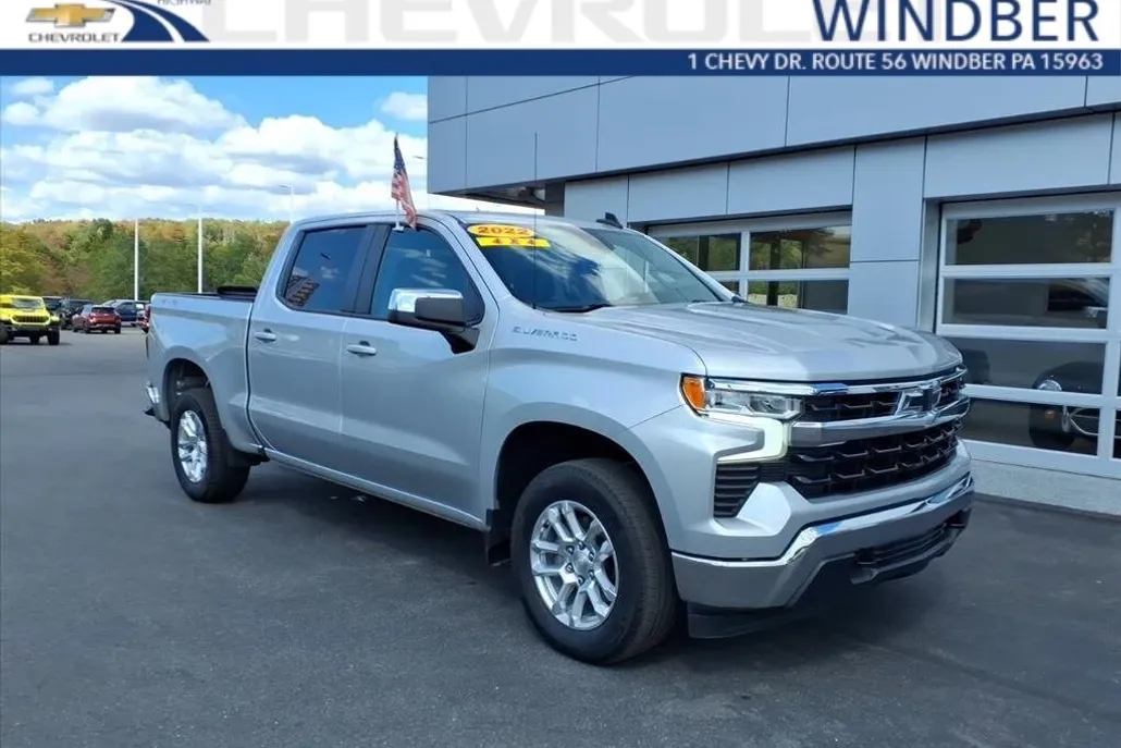 2022 Chevrolet Silverado 1500 LT photo 1