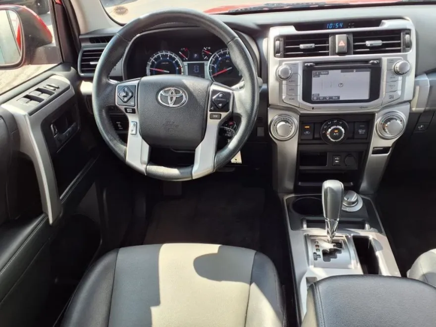 2014 Toyota 4Runner SR5 photo 1