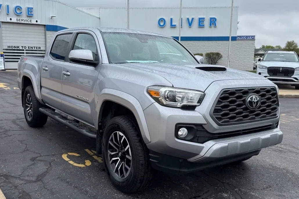 2020 Toyota Tacoma TRD Sport 4x4 photo 1