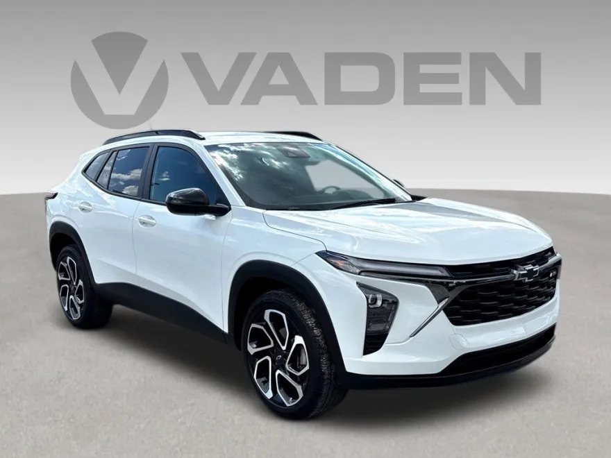 2025 Chevrolet Trax photo 1