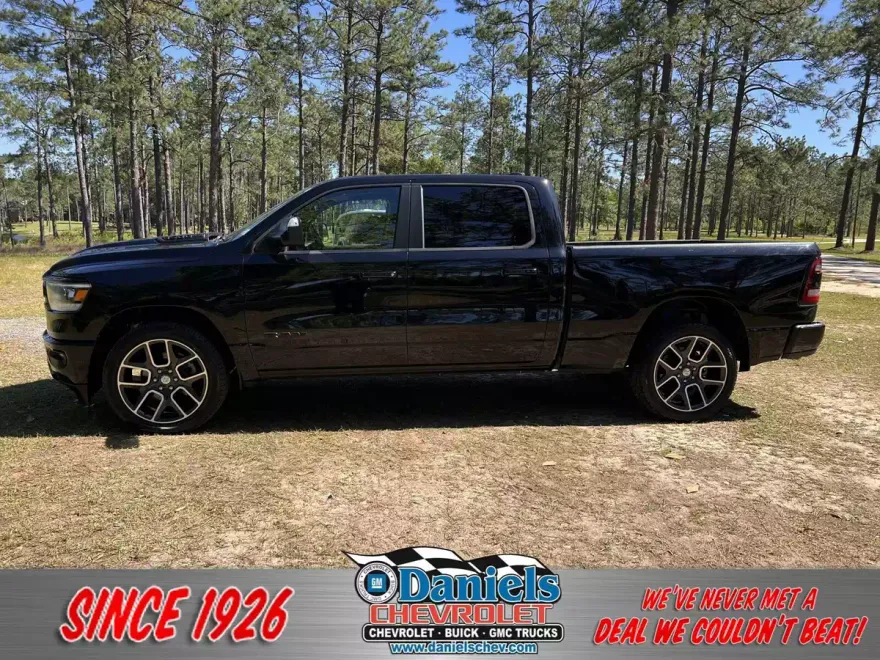 2021 Ram 1500 Sport photo 1